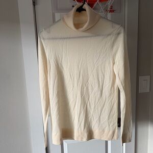 Lord & Taylor Cream Turtleneck Sweater Extra Fine Merino Size M